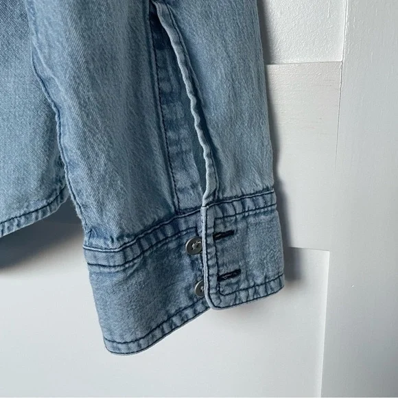 Light Blue Denim Shirt by Caslon - Picture 4 of 7